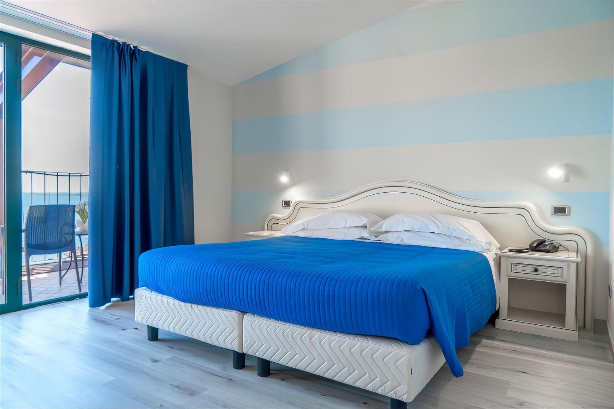 Ahg Riva Del Sole Hotel - Adults Only Moniga del Garda Ngoại thất bức ảnh