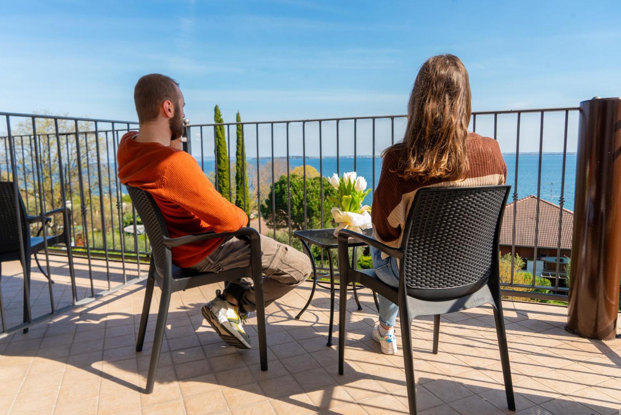 Ahg Riva Del Sole Hotel - Adults Only Moniga del Garda Ngoại thất bức ảnh