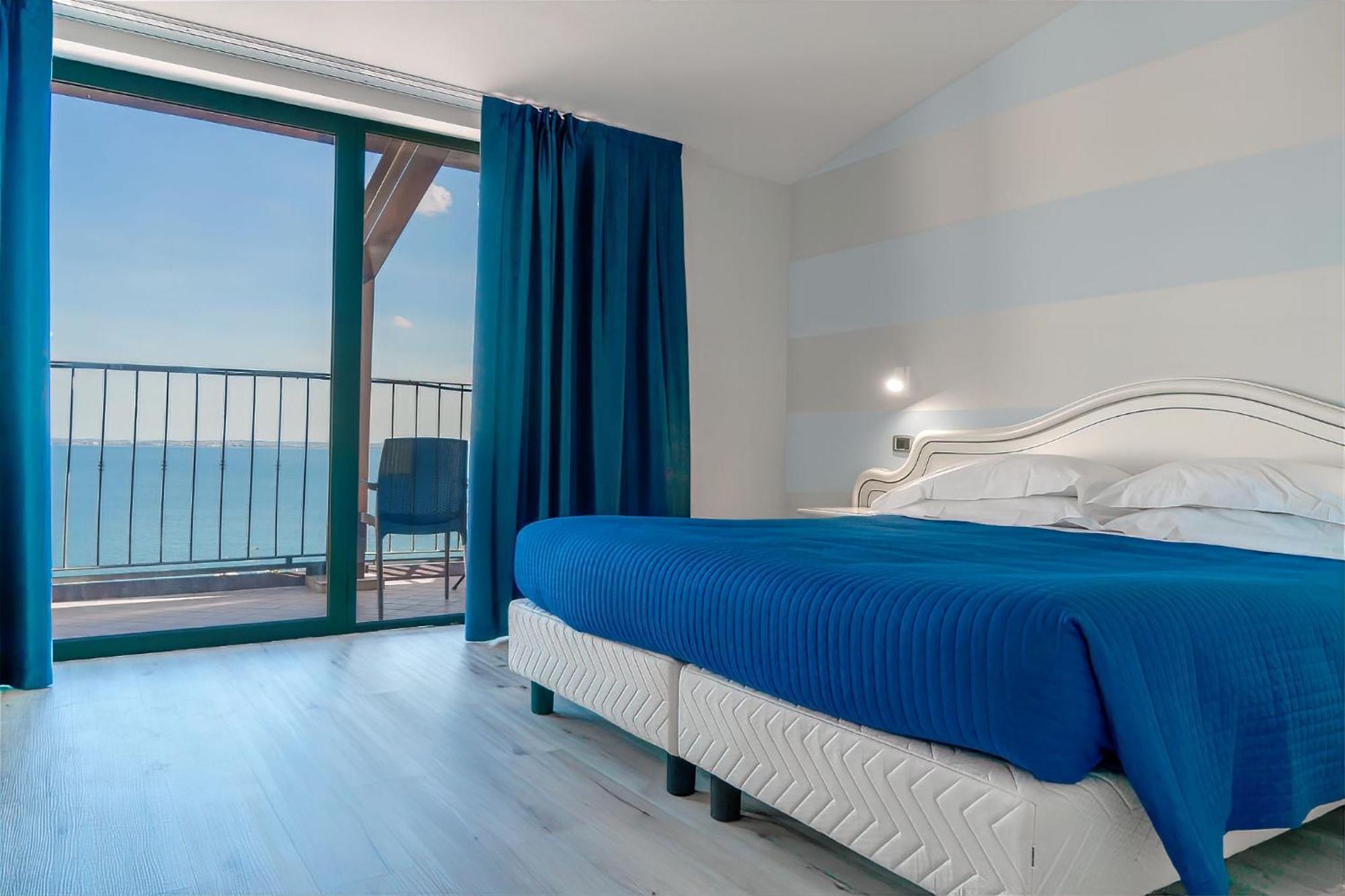 Ahg Riva Del Sole Hotel - Adults Only Moniga del Garda Ngoại thất bức ảnh