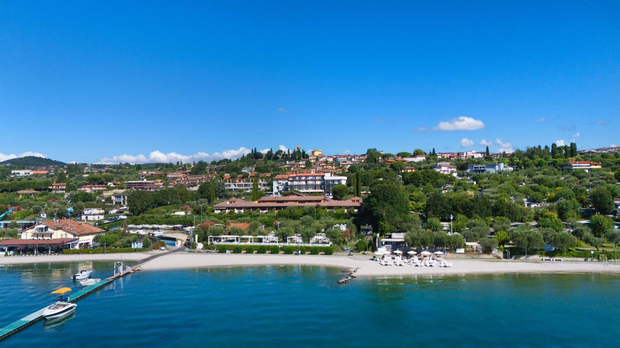 Ahg Riva Del Sole Hotel - Adults Only Moniga del Garda Ngoại thất bức ảnh