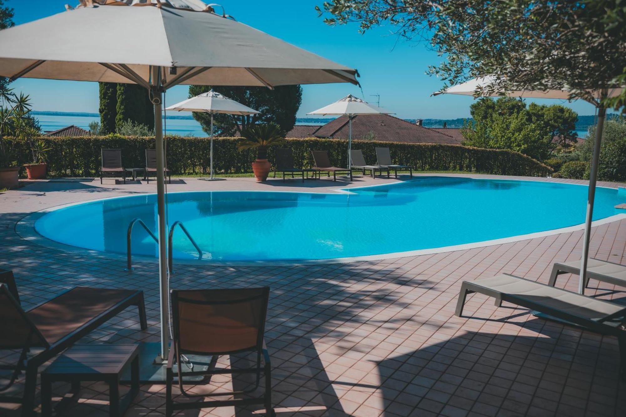 Ahg Riva Del Sole Hotel - Adults Only Moniga del Garda Ngoại thất bức ảnh